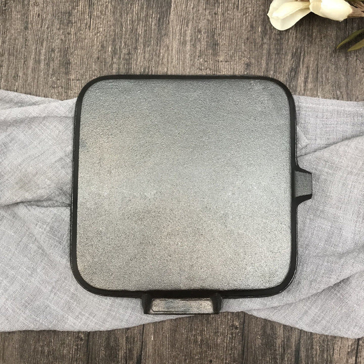 Experience Outdoor Cooking Like Never Before with Our Camping Cast Iron Folding Steak Skillet Pan